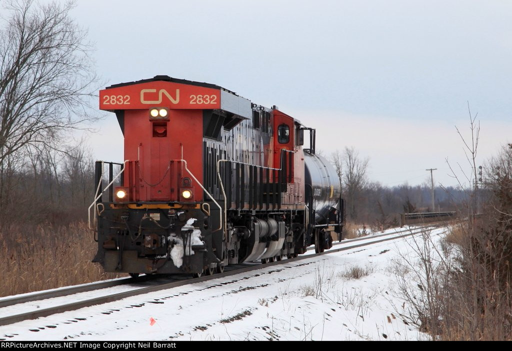 CN 2832